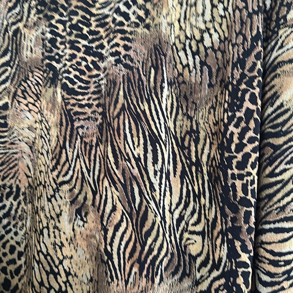 NWT Skirt LG  Md-length Animal print  Jersey stretchy fabric.